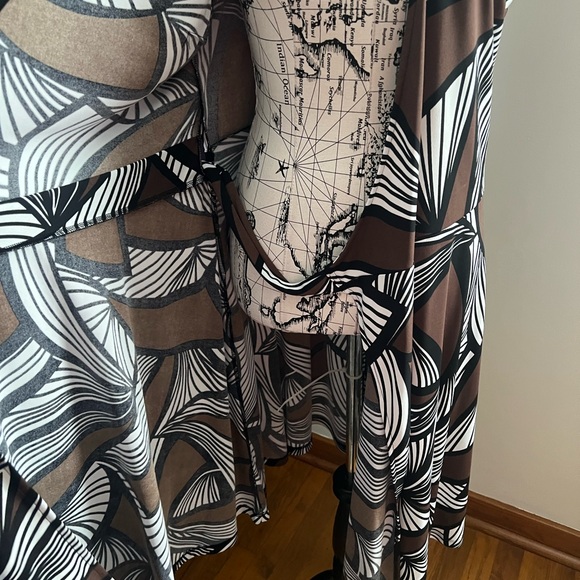 7 for $30 New York & Company Wrap Dress - Picture 6 of 8